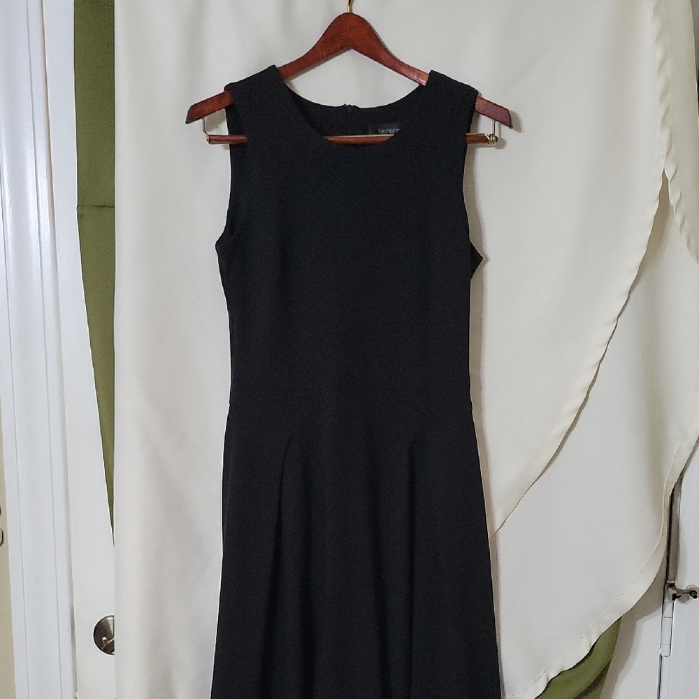 Karen Kane Black Sheath Midi Dress
